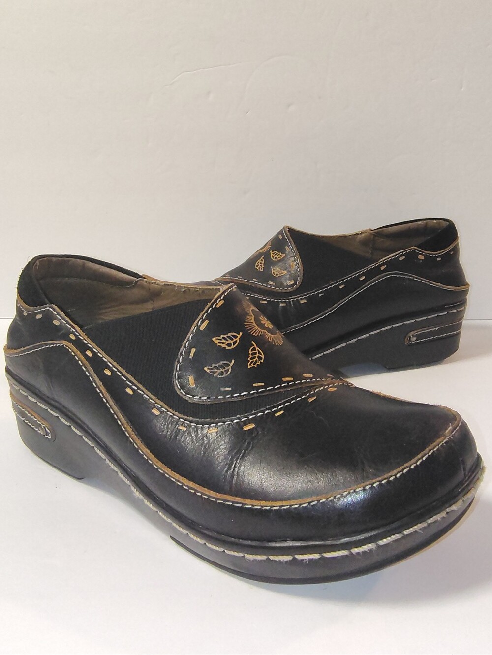 L'Artiste Spring Step Burbank Clog Women's Black Leather Floral Slip-On Shoes - Picture 3 of 13